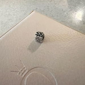 Pandora sterling silver present charm